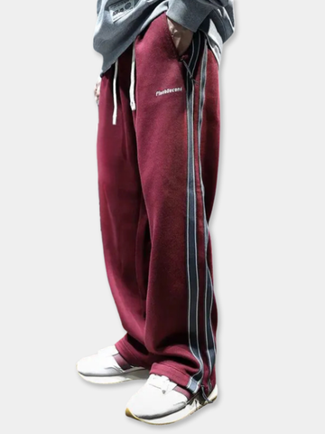 GÓRSKI KRAKÓW™ | LUKSUSOWE MĘSKIE SPODNIE O SZERSZEJ LINIi Z BOCZNYM LAMPASEM